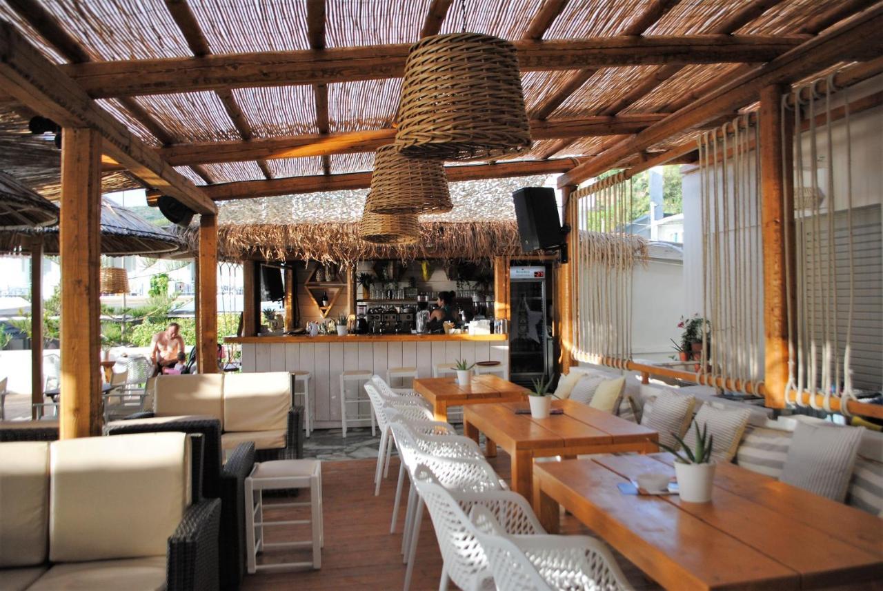 Puerto Seaside Rooms Akhladherí Екстериор снимка