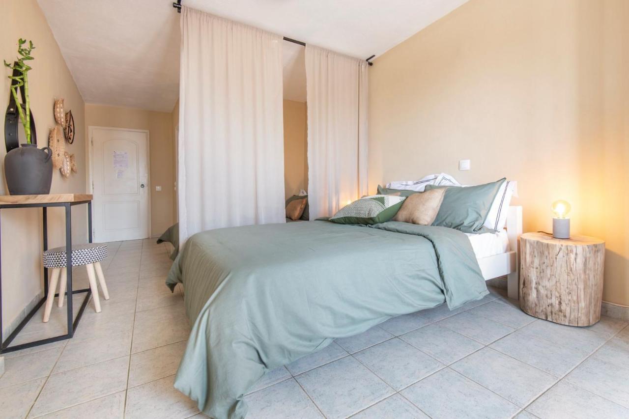 Puerto Seaside Rooms Akhladherí Екстериор снимка