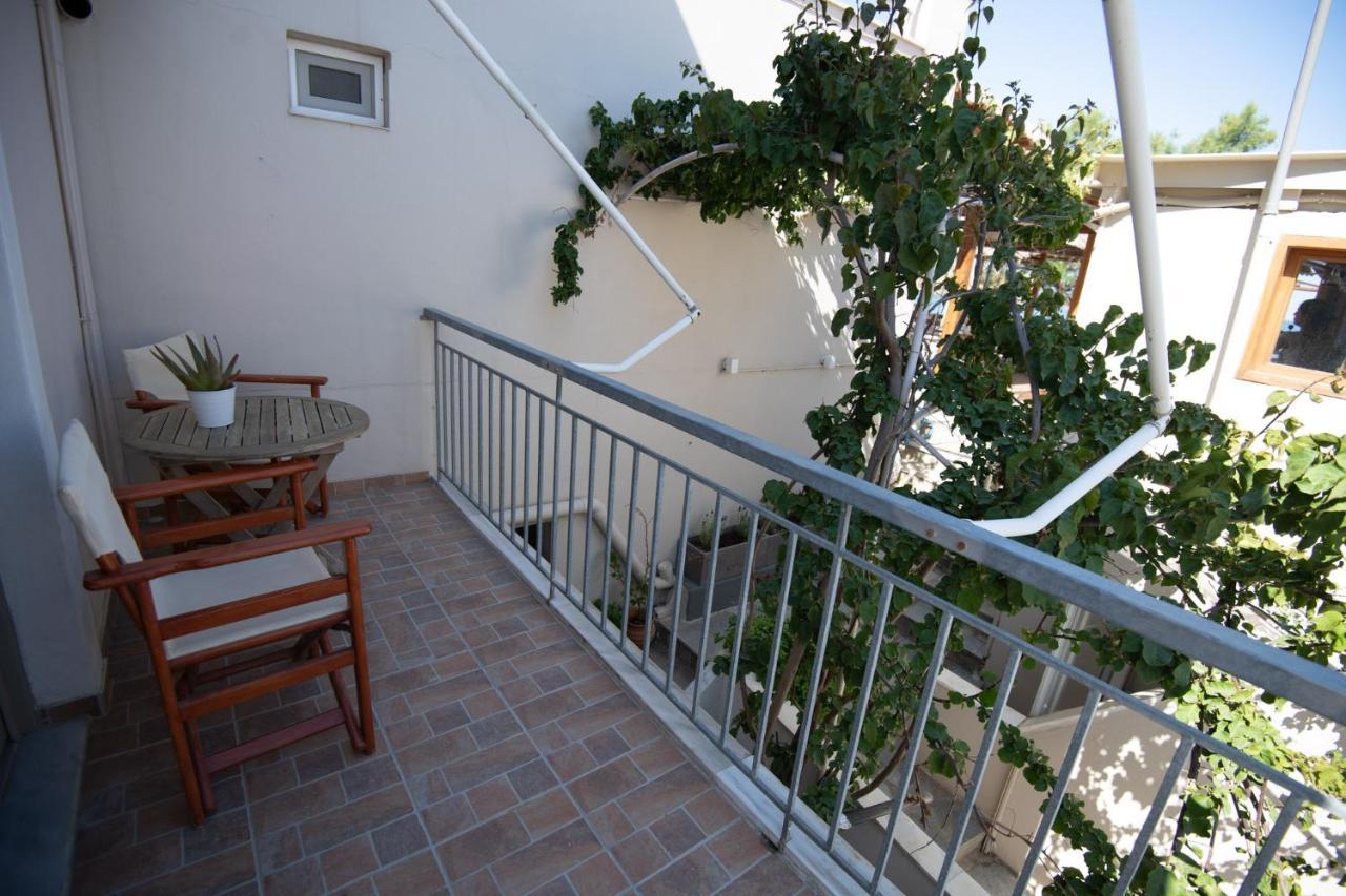 Puerto Seaside Rooms Akhladherí Екстериор снимка